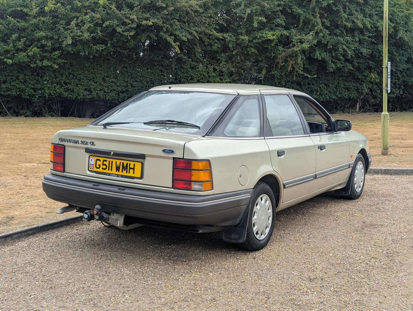 <p>1989 FORD GRANADA GLI AUTO</p>