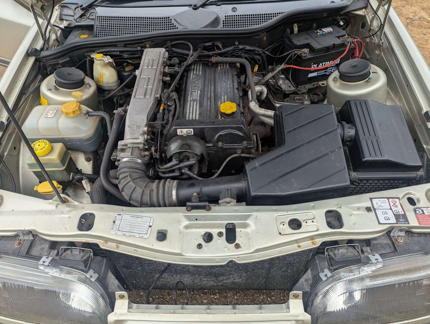 <p>1989 FORD GRANADA GLI AUTO</p>