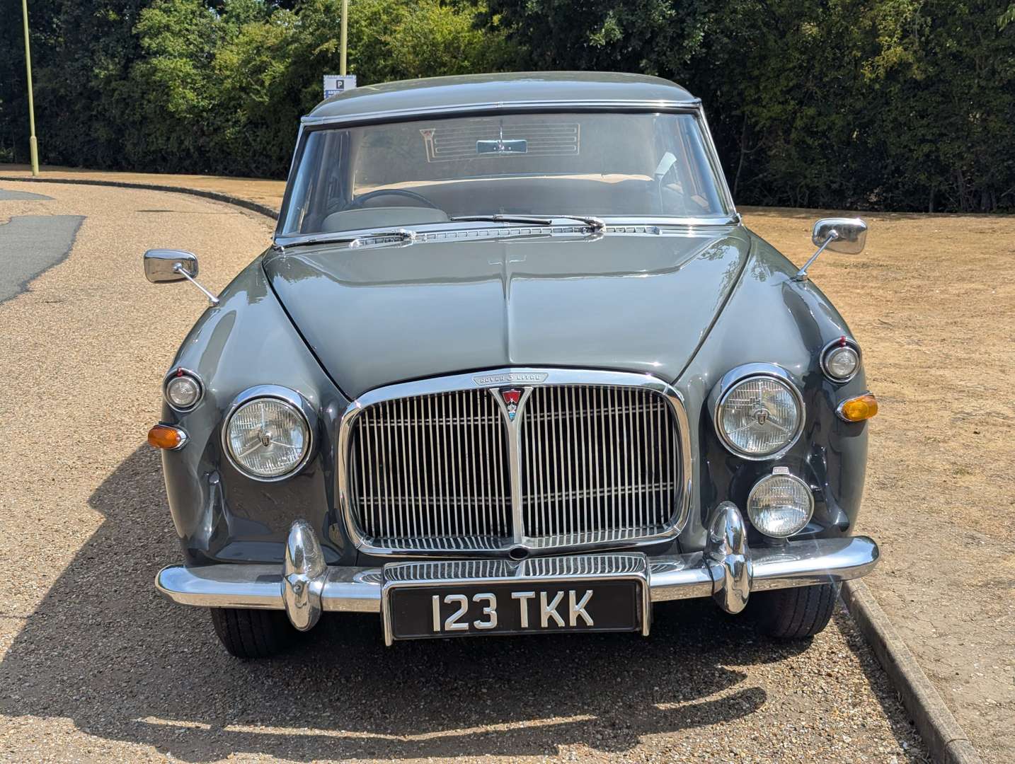 <p>1962 ROVER P5 SALOON</p>