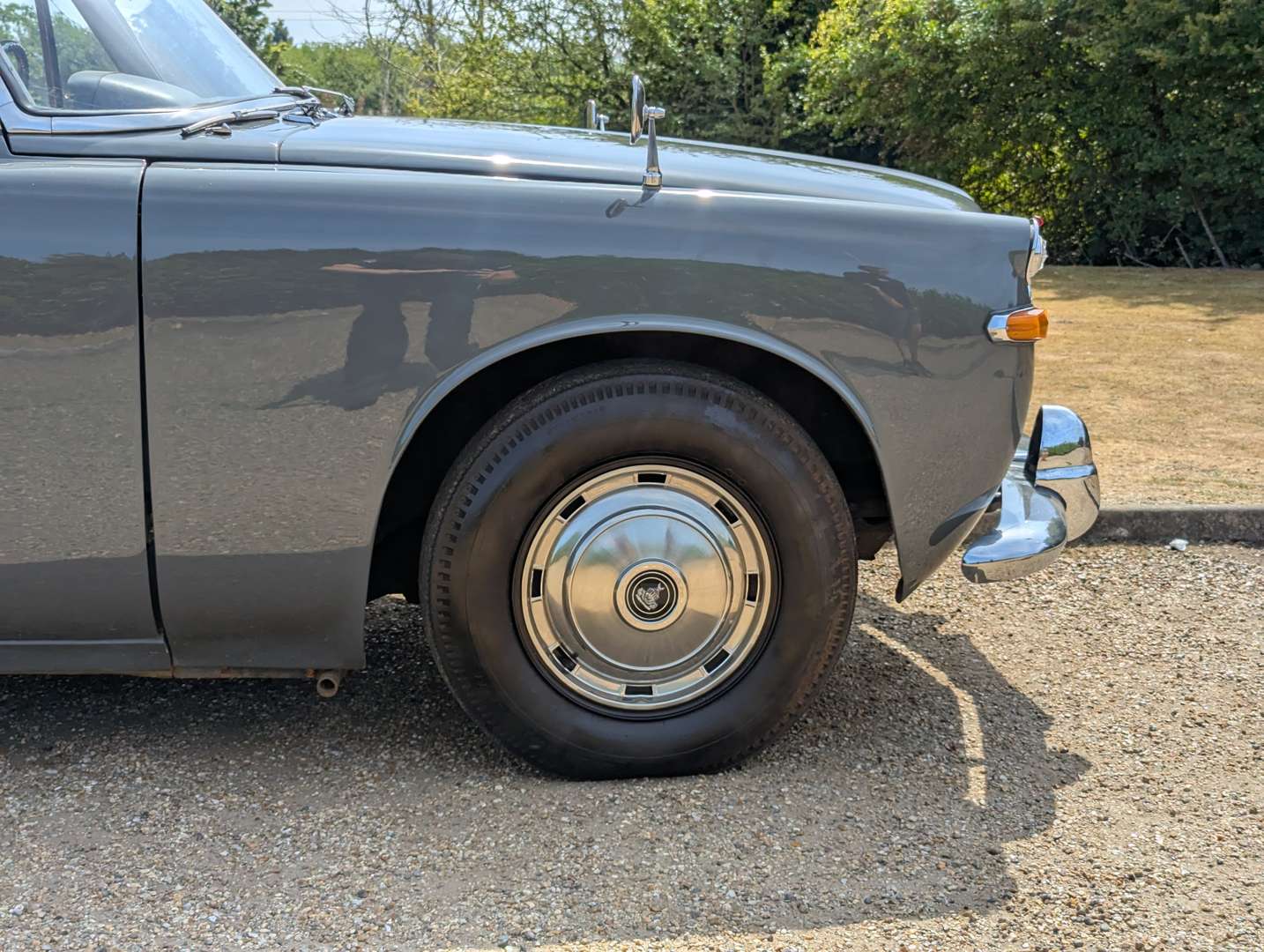 <p>1962 ROVER P5 SALOON</p>