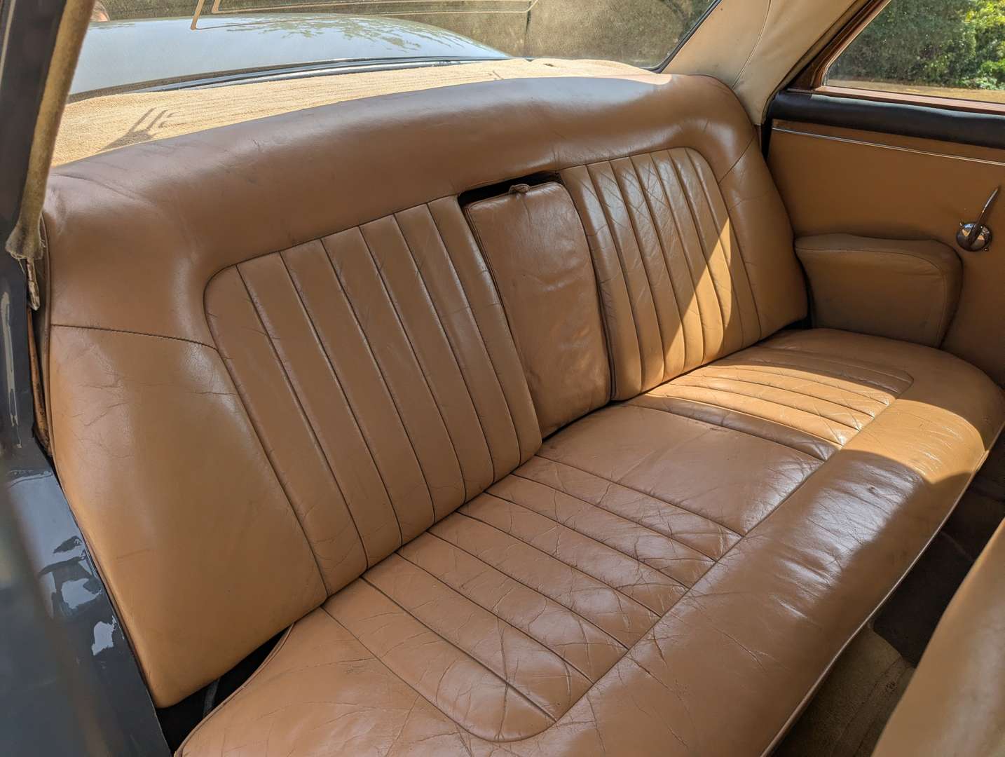 <p>1962 ROVER P5 SALOON</p>