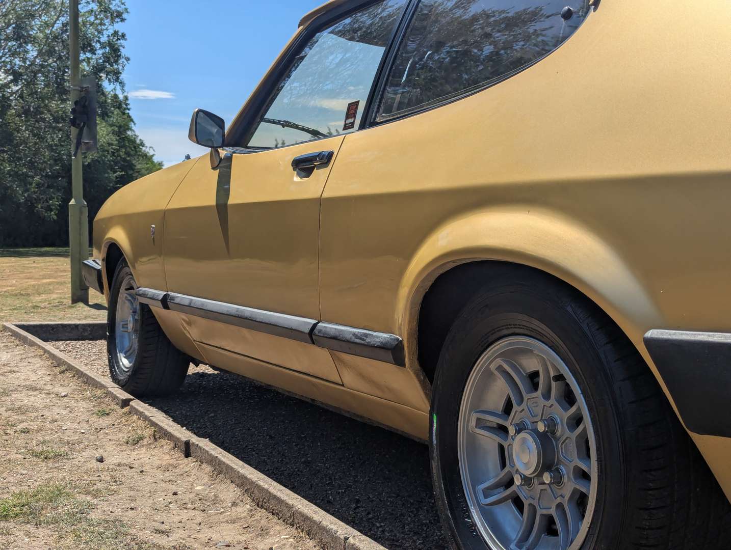 <p>1980 FORD CAPRI 3.0 GHIA AUTO</p>