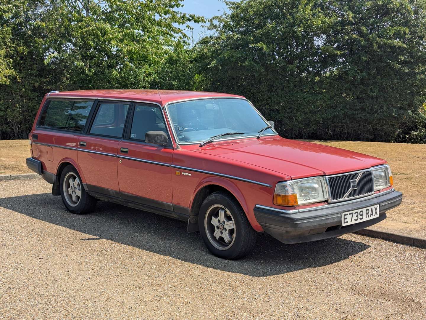 <p>1987 VOLVO 240 GL AUTO ESTATE</p>