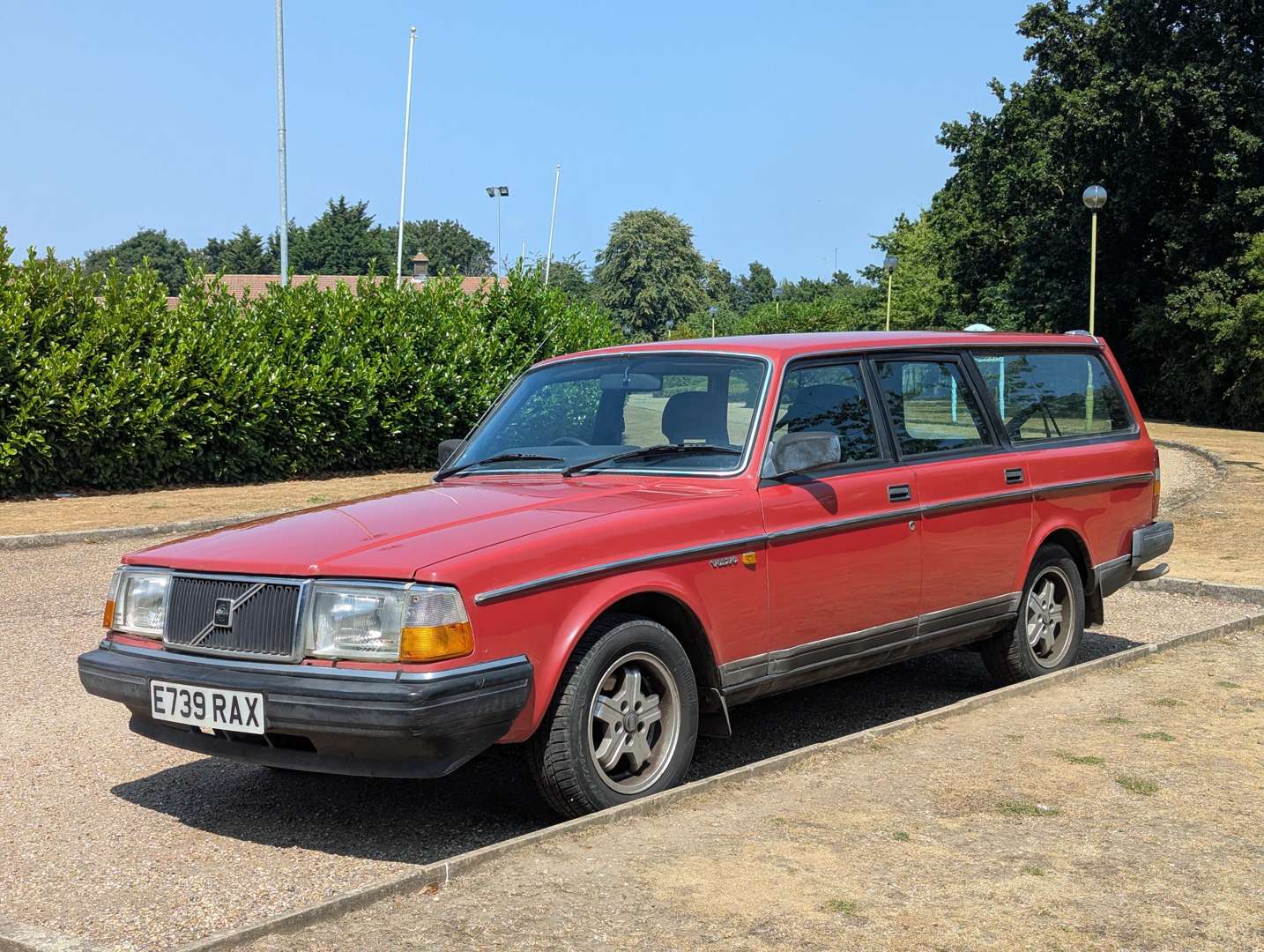<p>1987 VOLVO 240 GL AUTO ESTATE</p>