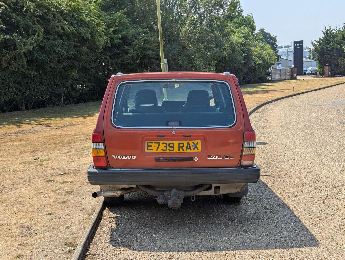 <p>1987 VOLVO 240 GL AUTO ESTATE</p>