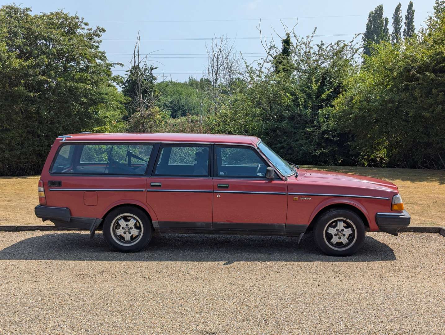 <p>1987 VOLVO 240 GL AUTO ESTATE</p>