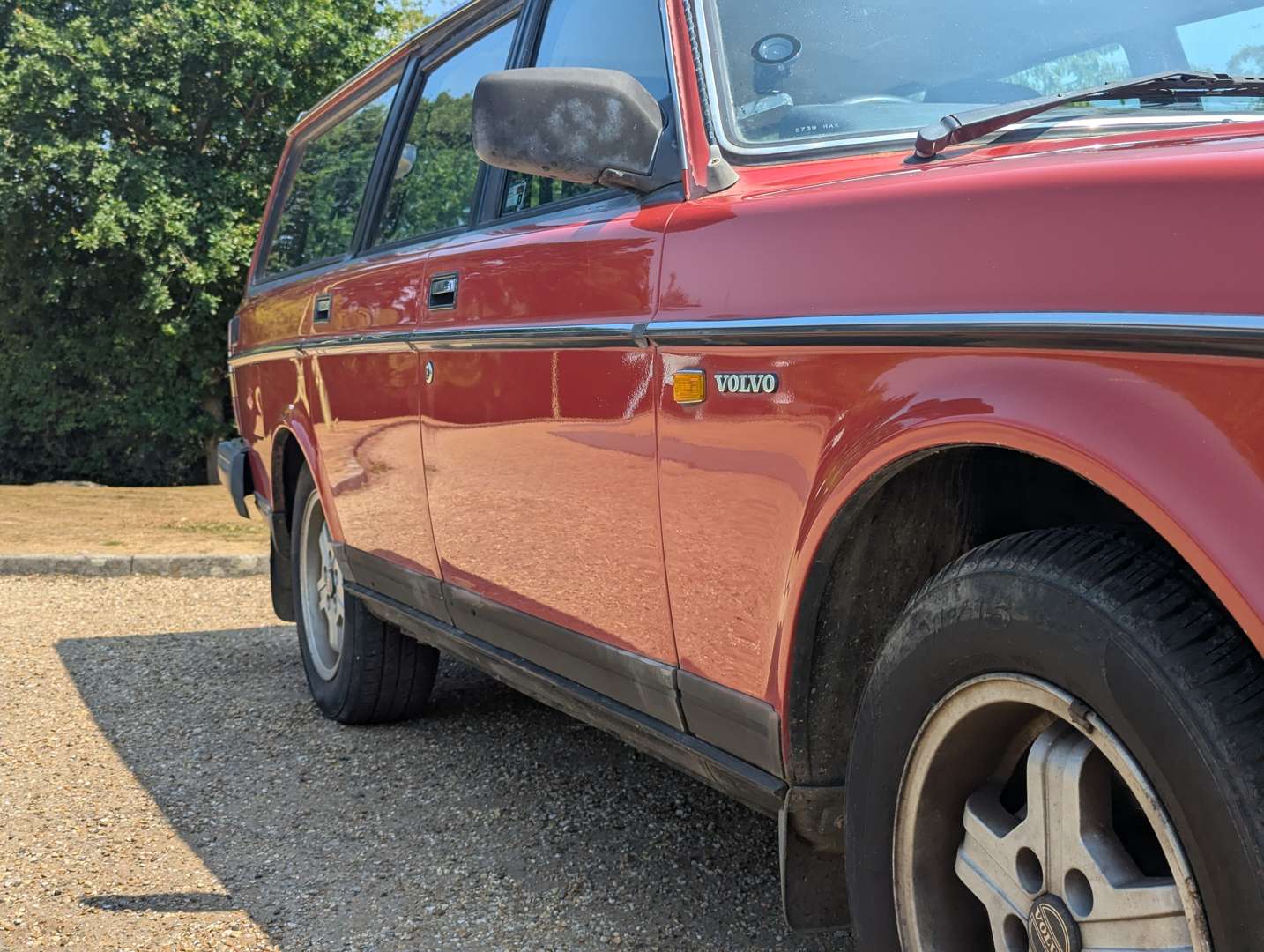 <p>1987 VOLVO 240 GL AUTO ESTATE</p>