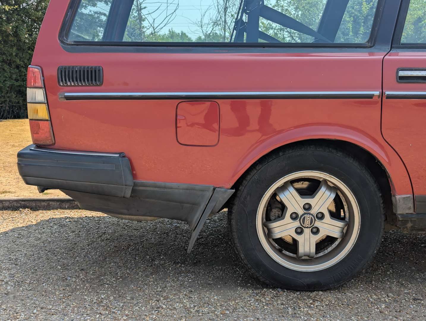 <p>1987 VOLVO 240 GL AUTO ESTATE</p>