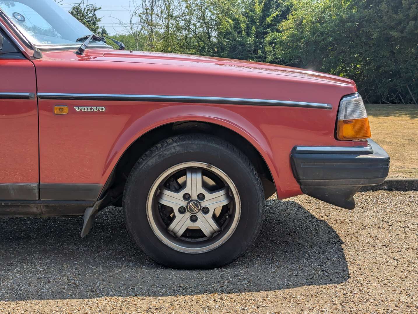 <p>1987 VOLVO 240 GL AUTO ESTATE</p>