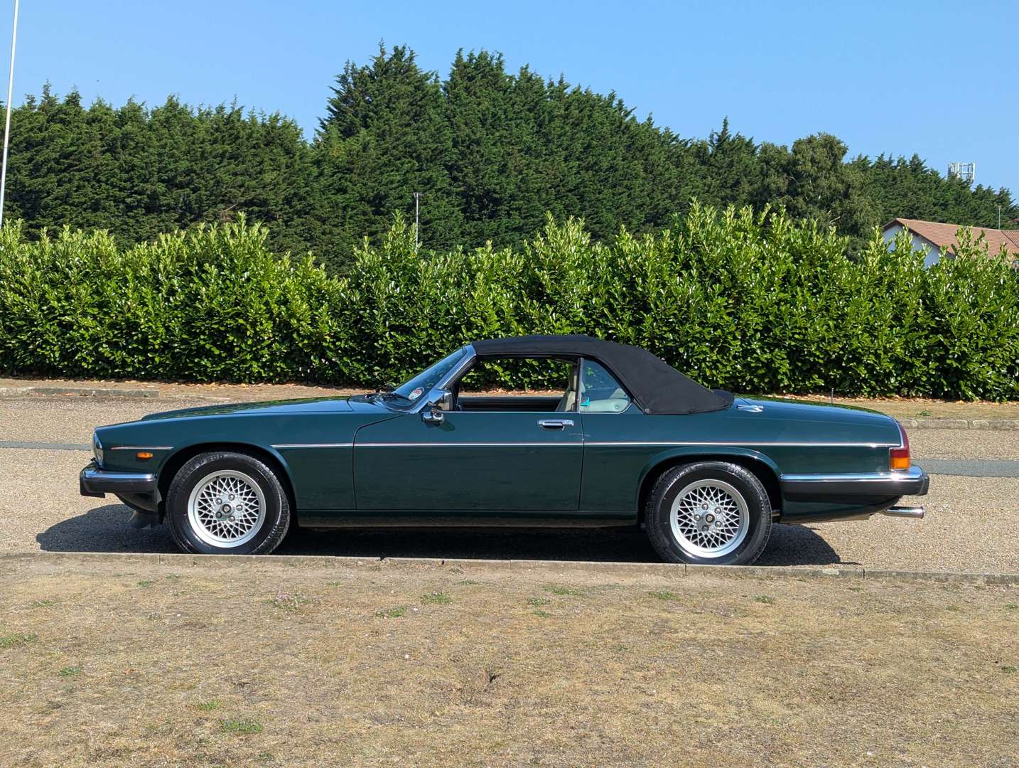 <p>1990 JAGUAR XJ-S CONVERTIBLE AUTO</p>