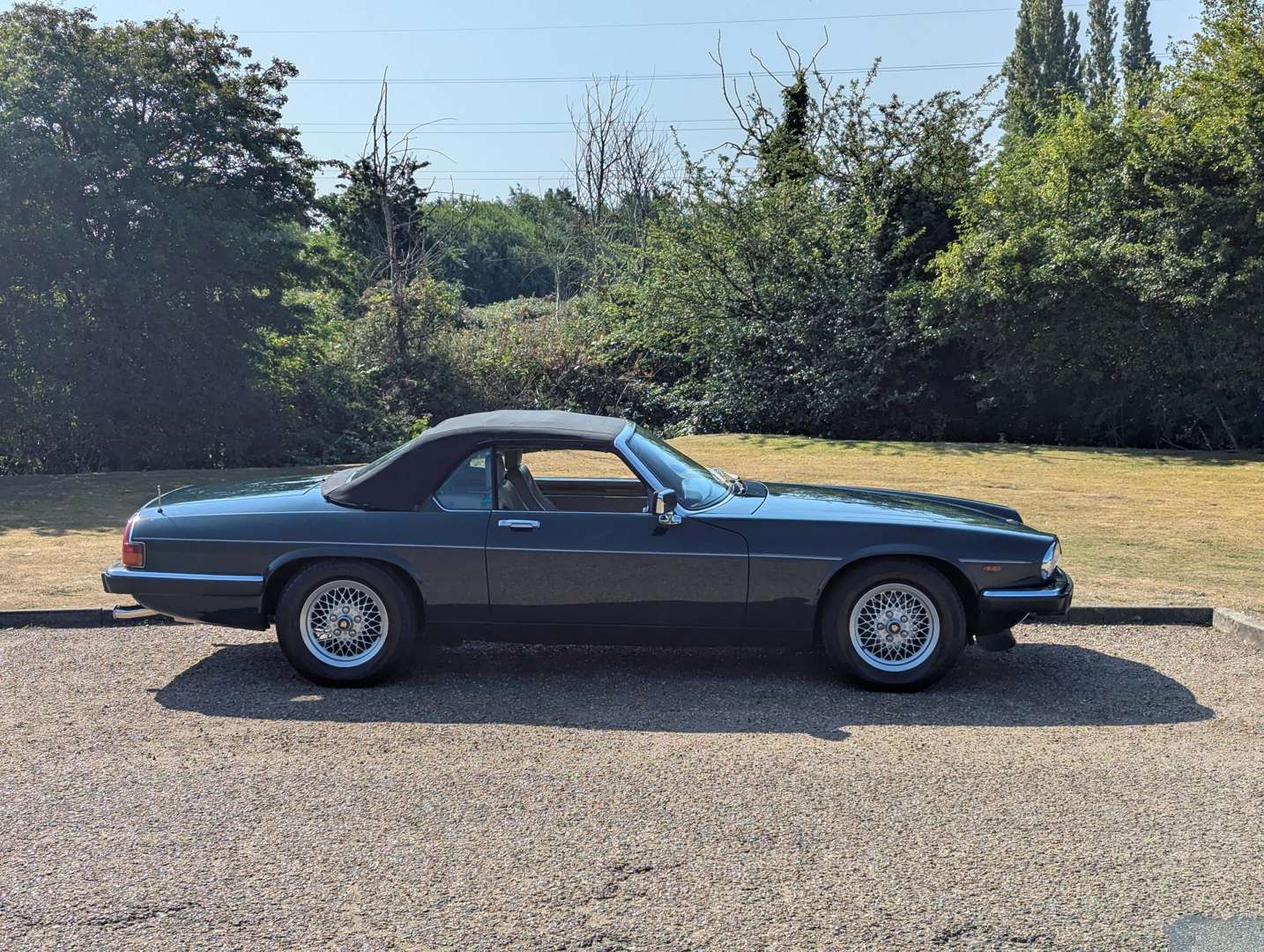 <p>1990 JAGUAR XJ-S CONVERTIBLE AUTO</p>