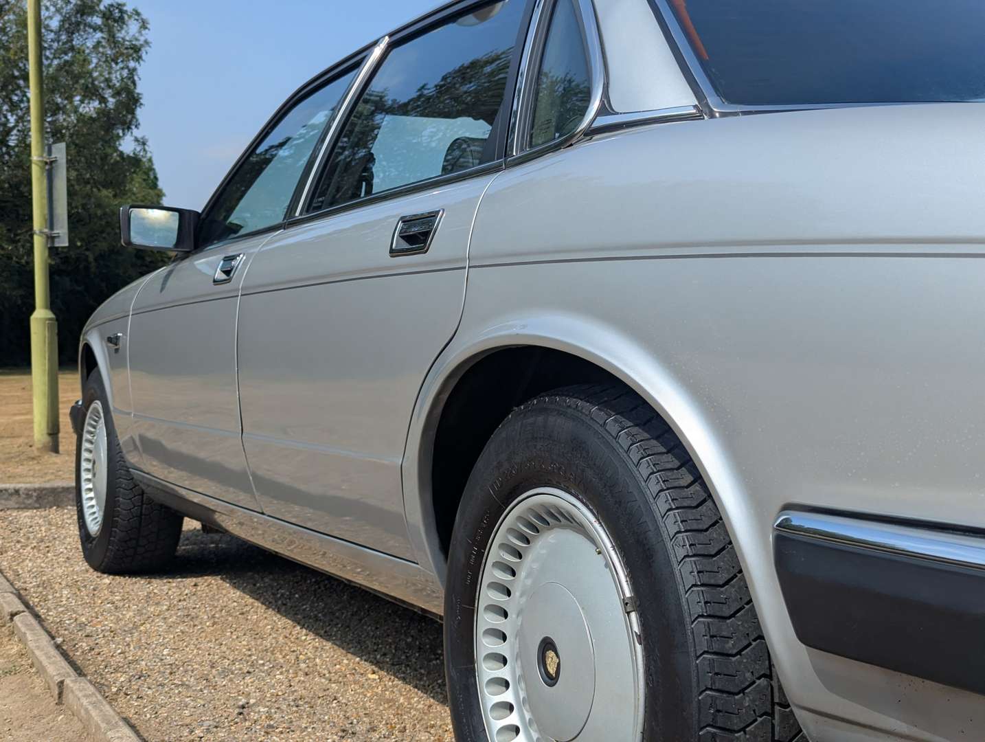 <p>1988 JAGUAR XJ6 AUTO</p>