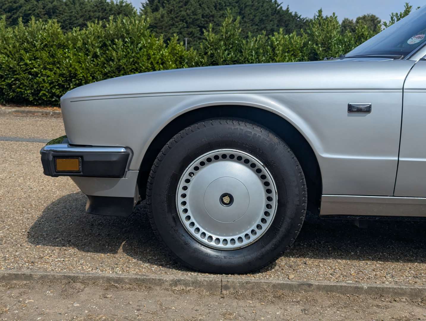 <p>1988 JAGUAR XJ6 AUTO</p>