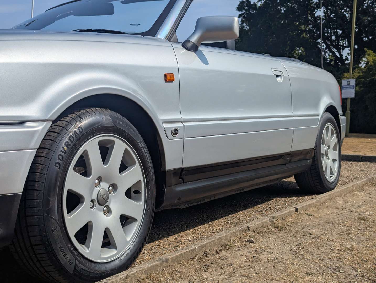 <p>1997 AUDI CABRIOLET</p>