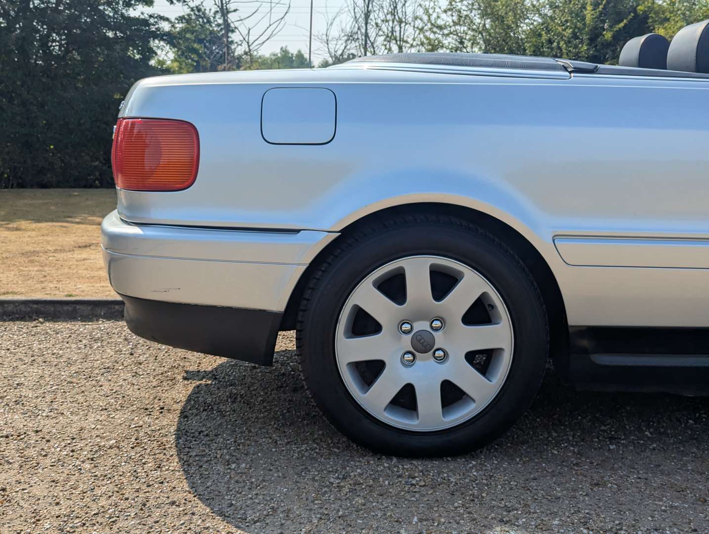 <p>1997 AUDI CABRIOLET</p>
