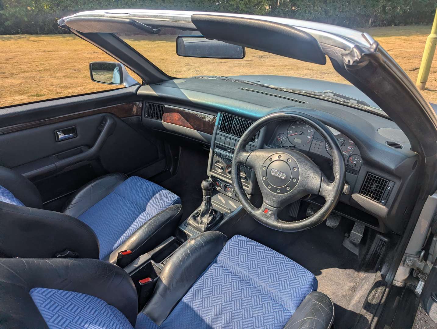 <p>1997 AUDI CABRIOLET</p>