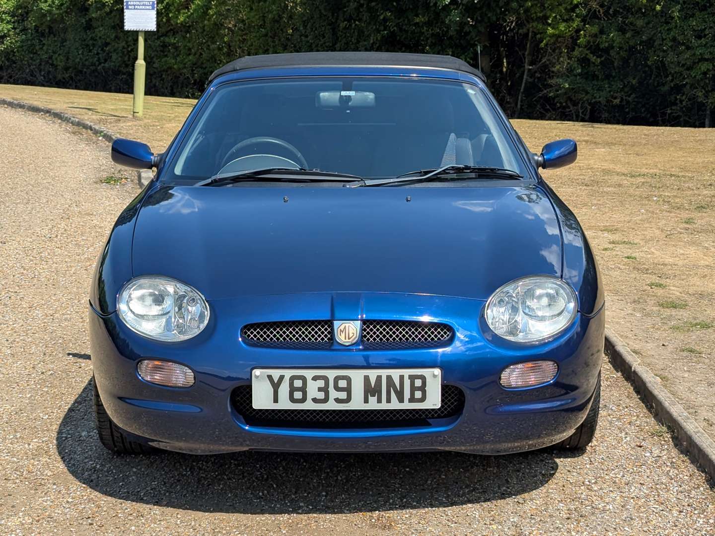 <p>2001 MG F</p>
