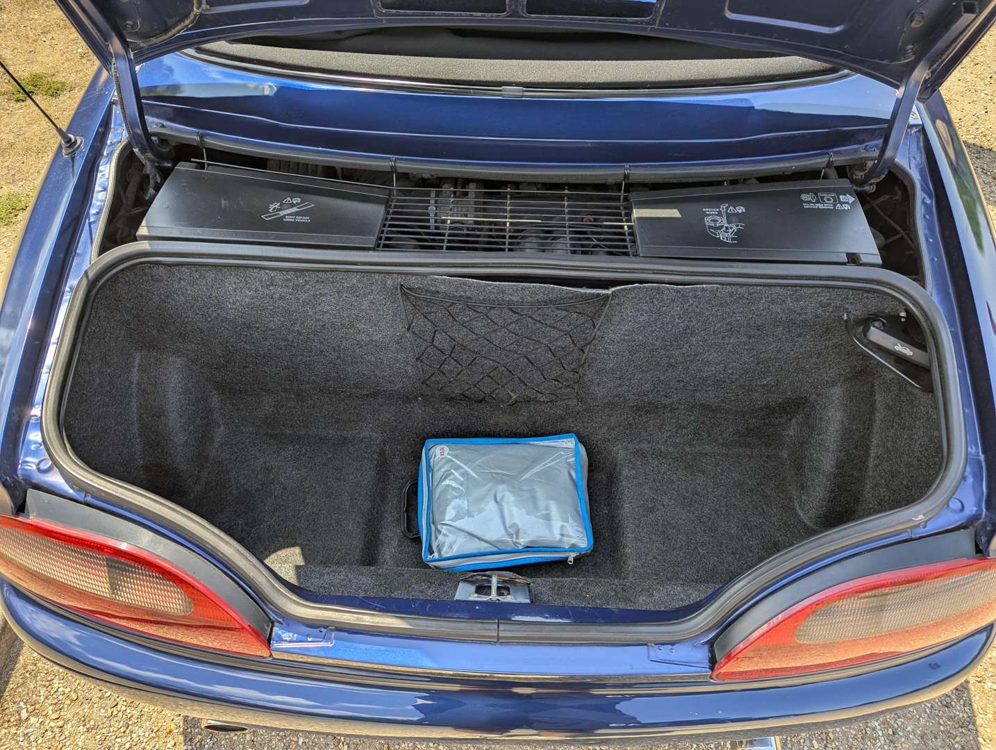 <p>2001 MG F</p>