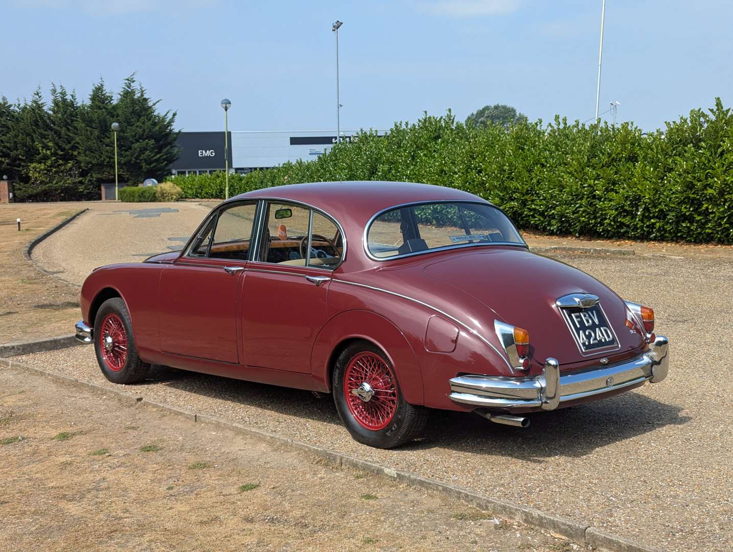 <p>1966 JAGUAR MKII</p>