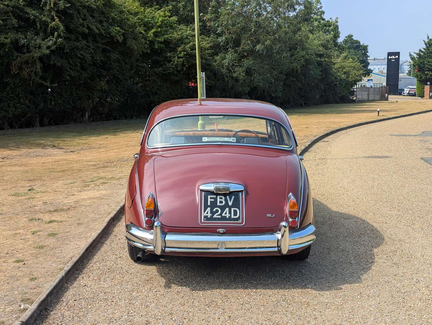 <p>1966 JAGUAR MKII</p>