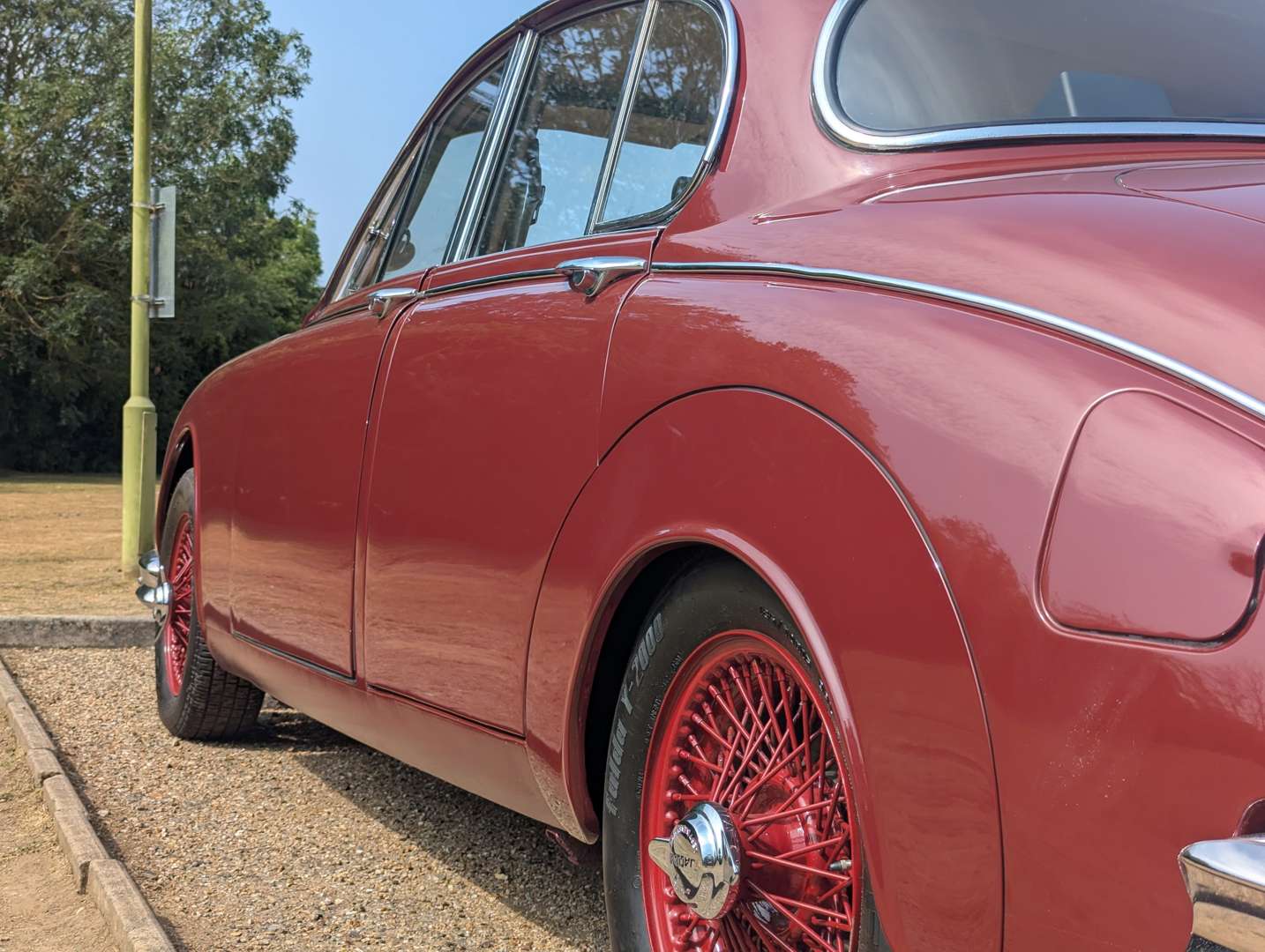 <p>1966 JAGUAR MKII</p>