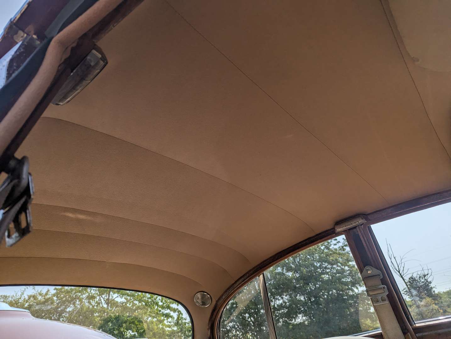 <p>1966 JAGUAR MKII</p>