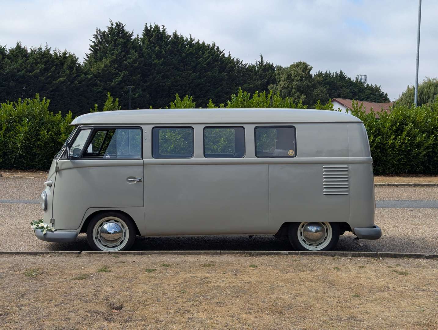 <p>1963 VW T2 SPLIT SCREEN CAMPER LHD</p>