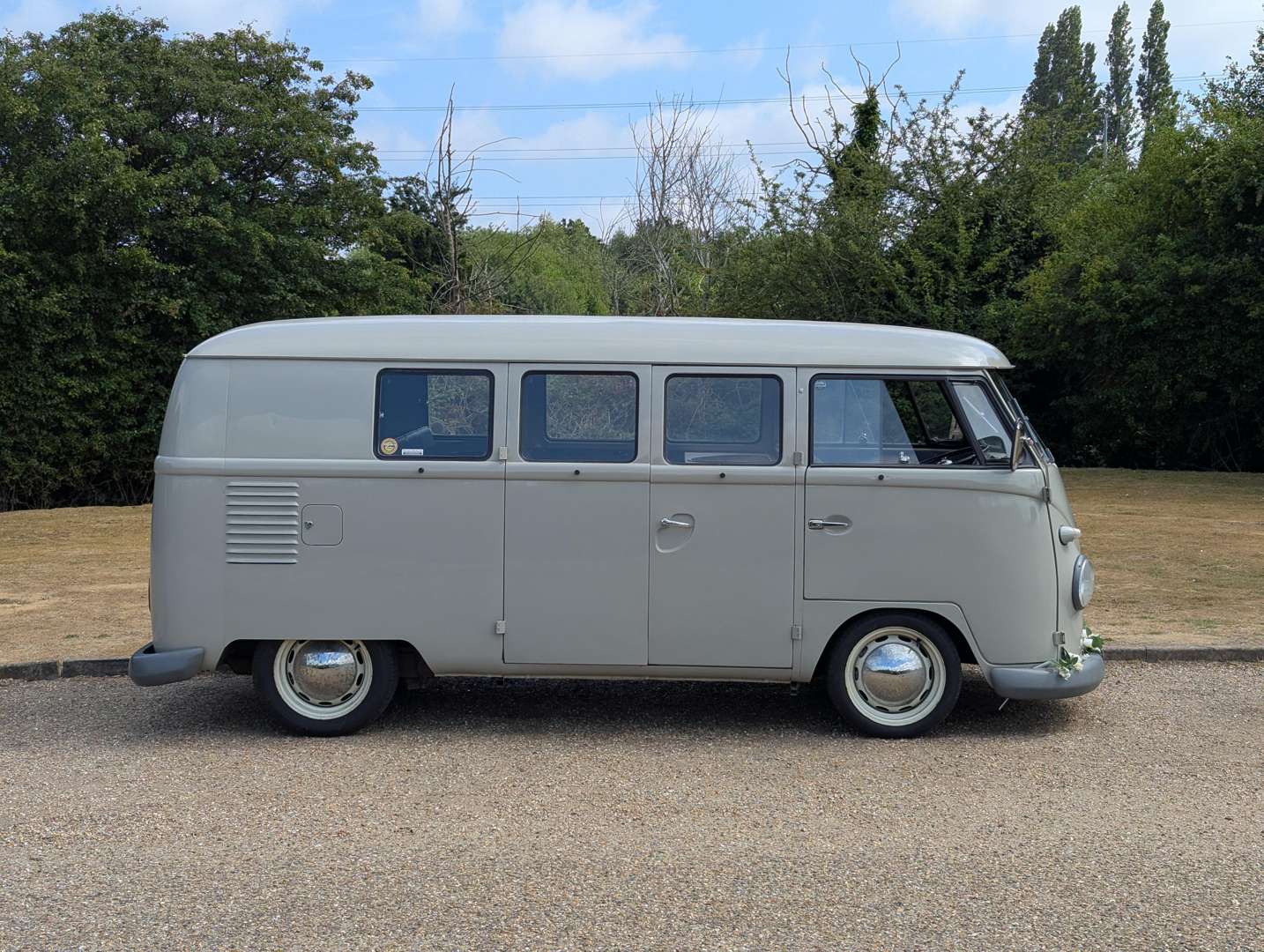 <p>1963 VW T2 SPLIT SCREEN CAMPER LHD</p>