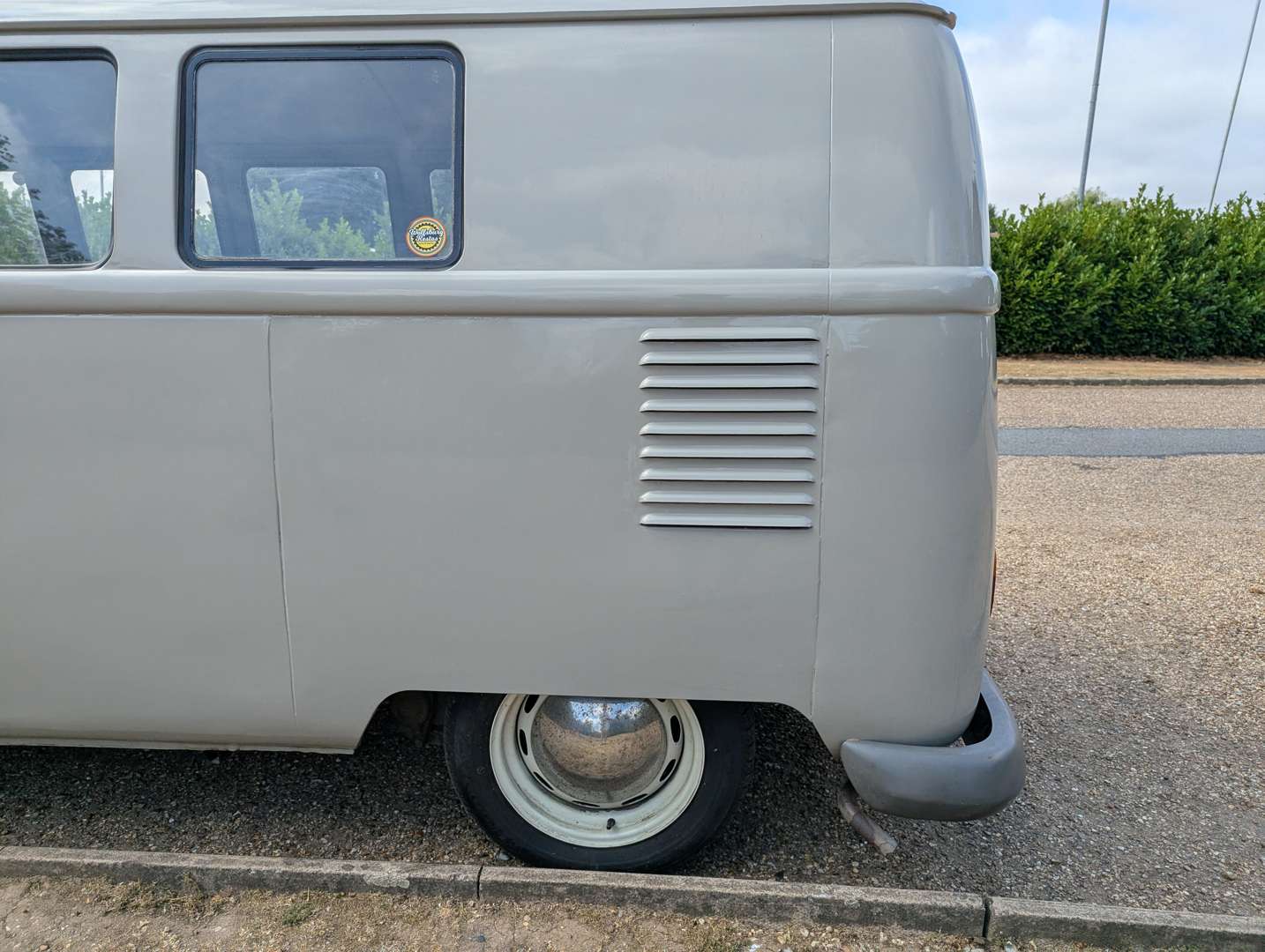 <p>1963 VW T2 SPLIT SCREEN CAMPER LHD</p>