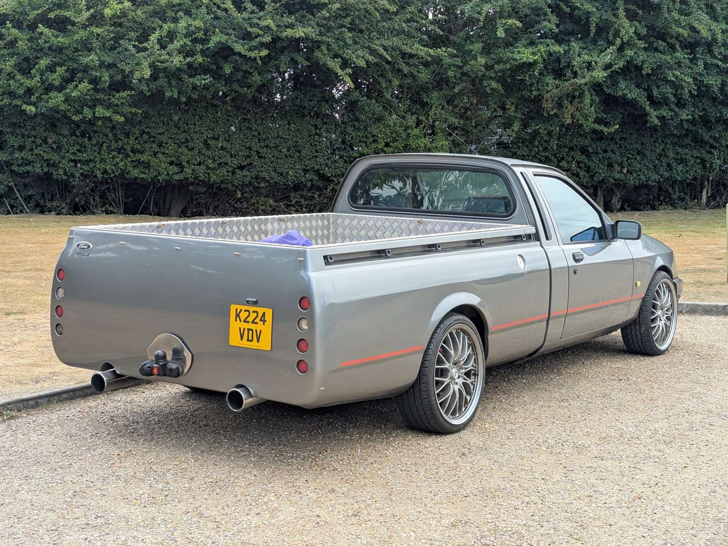 <p>1993 FORD P100 V6</p>