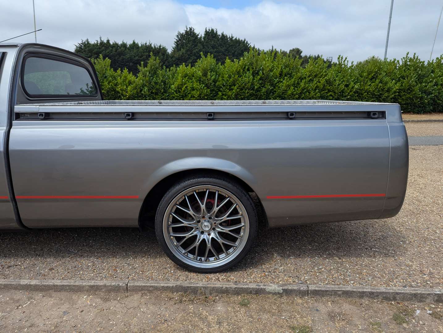 <p>1993 FORD P100 V6</p>