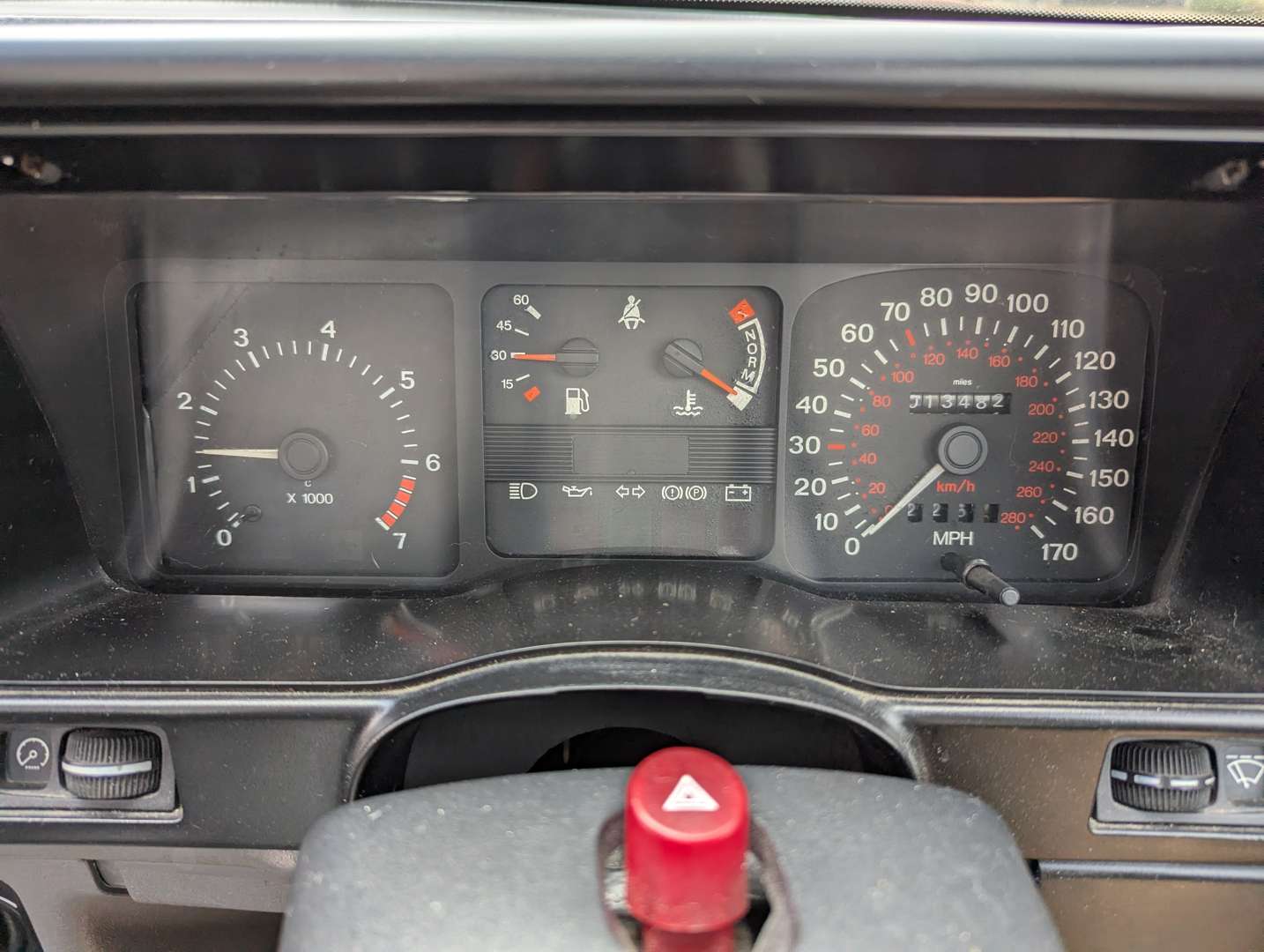 <p>1993 FORD P100 V6</p>