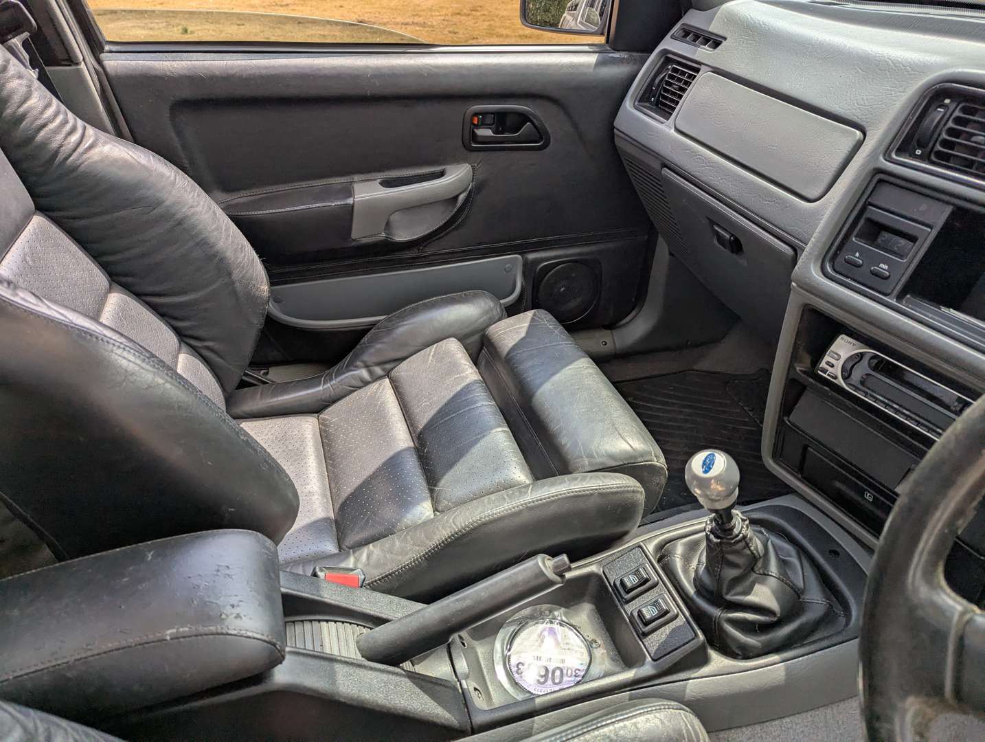 <p>1993 FORD P100 V6</p>