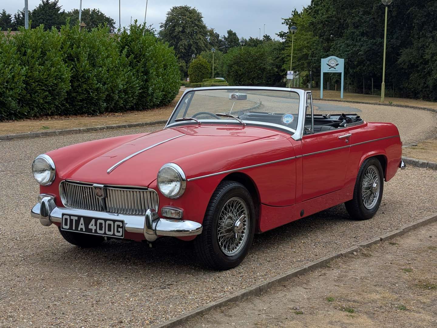 <p>1968 MG MIDGET</p>