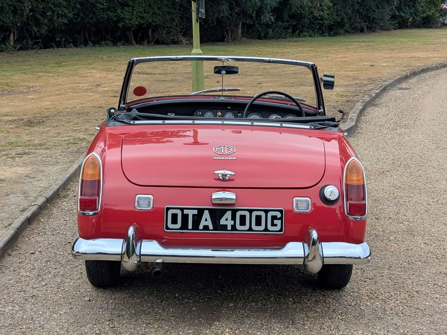 <p>1968 MG MIDGET</p>