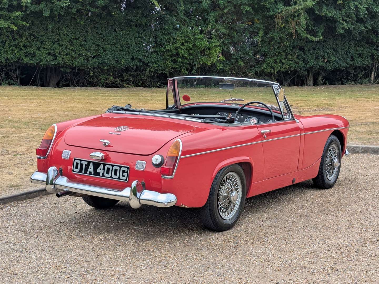 <p>1968 MG MIDGET</p>