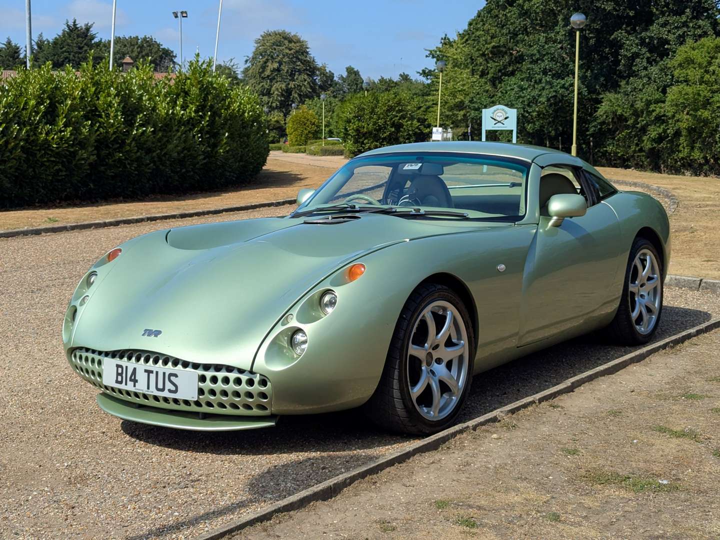 <p>2000 TVR TUSCAN</p>