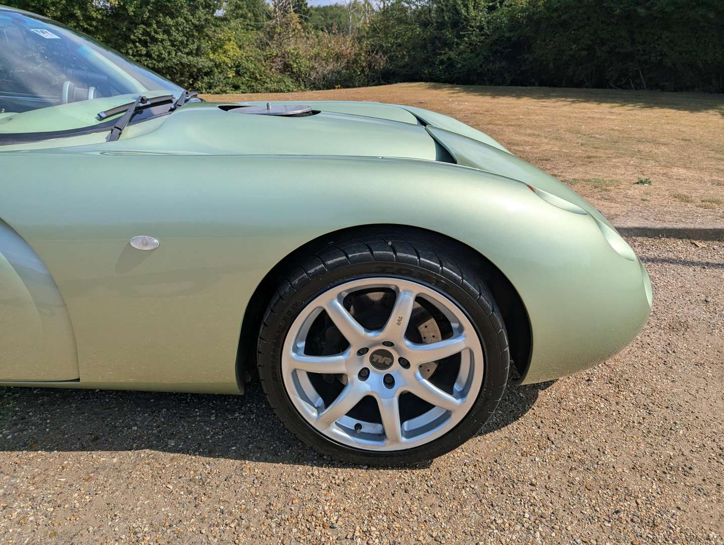 <p>2000 TVR TUSCAN</p>