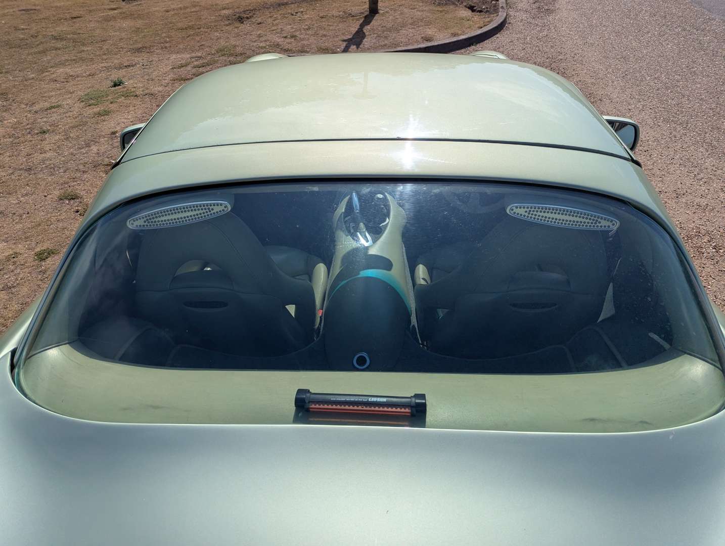 <p>2000 TVR TUSCAN</p>