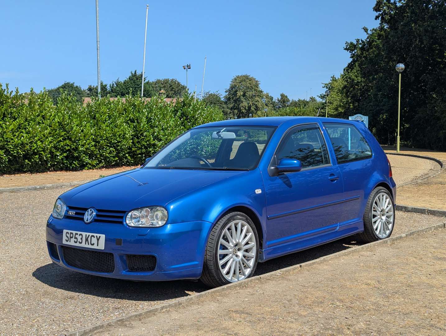 <p>2003 VW GOLF R32 MK4</p>