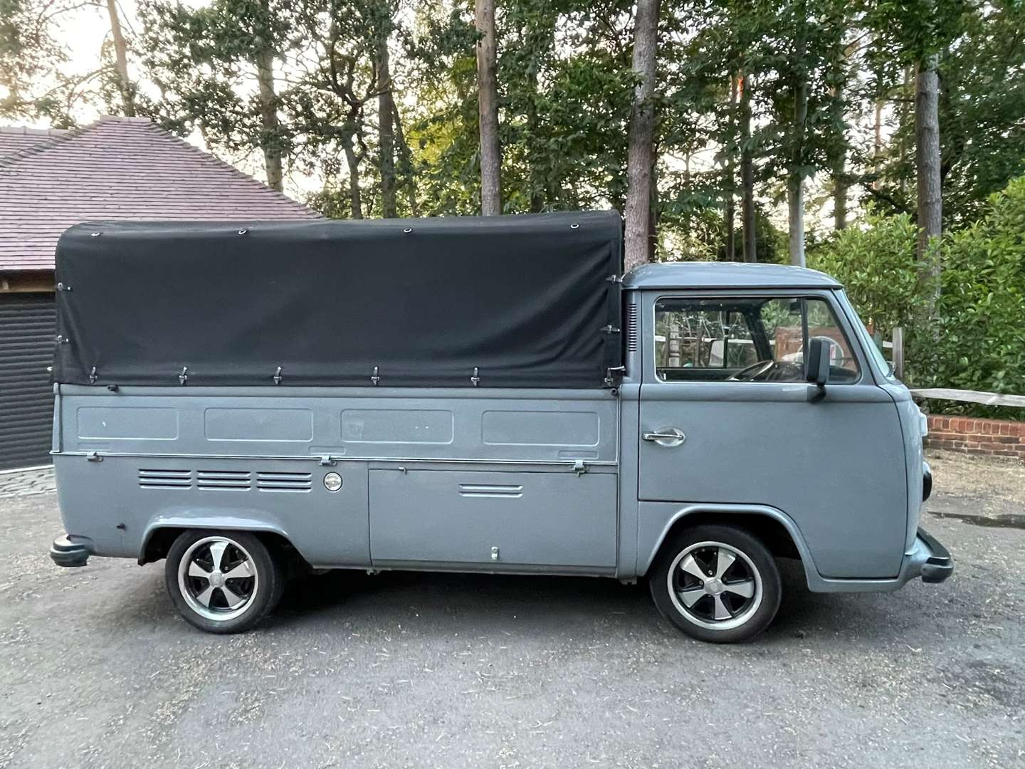 <p>1977 VW T2 PICK-UP</p>