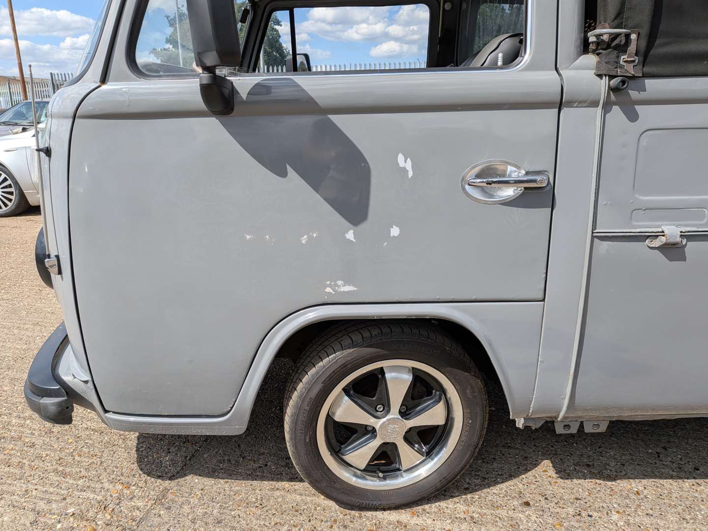 <p>1977 VW T2 PICK-UP</p>