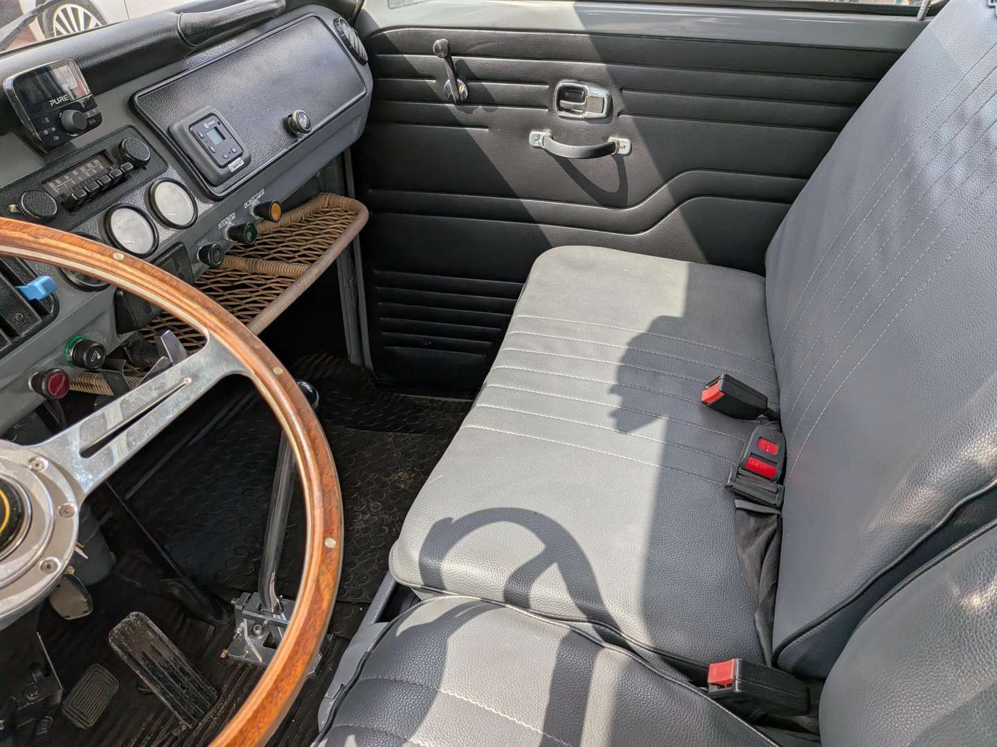 <p>1977 VW T2 PICK-UP</p>