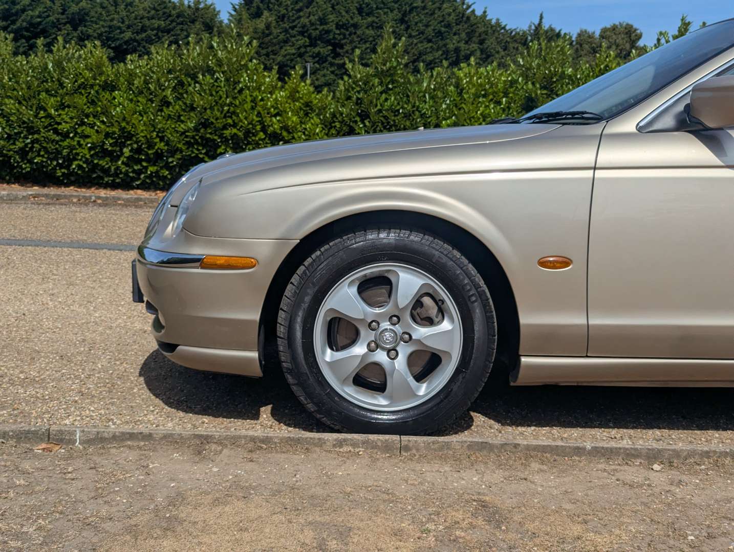<p>2002 JAGUAR S-TYPE V6 SE AUTO ONE FORMER KEEPER</p>