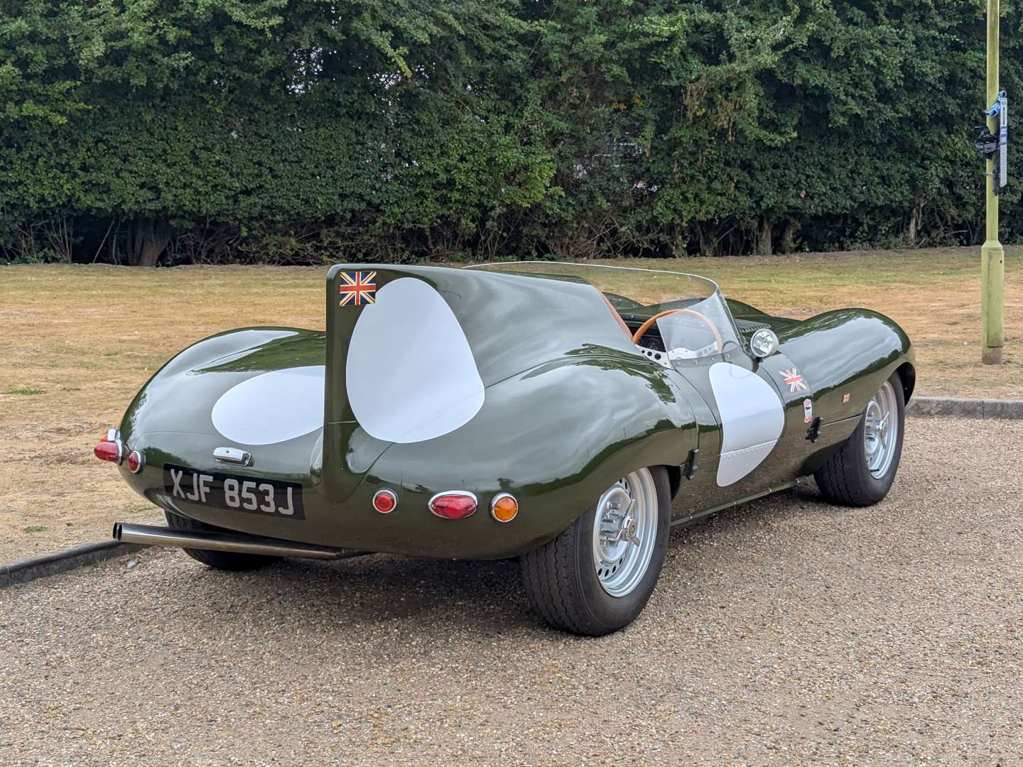 <p>1971 JAGUAR D-TYPE RECREATION</p>