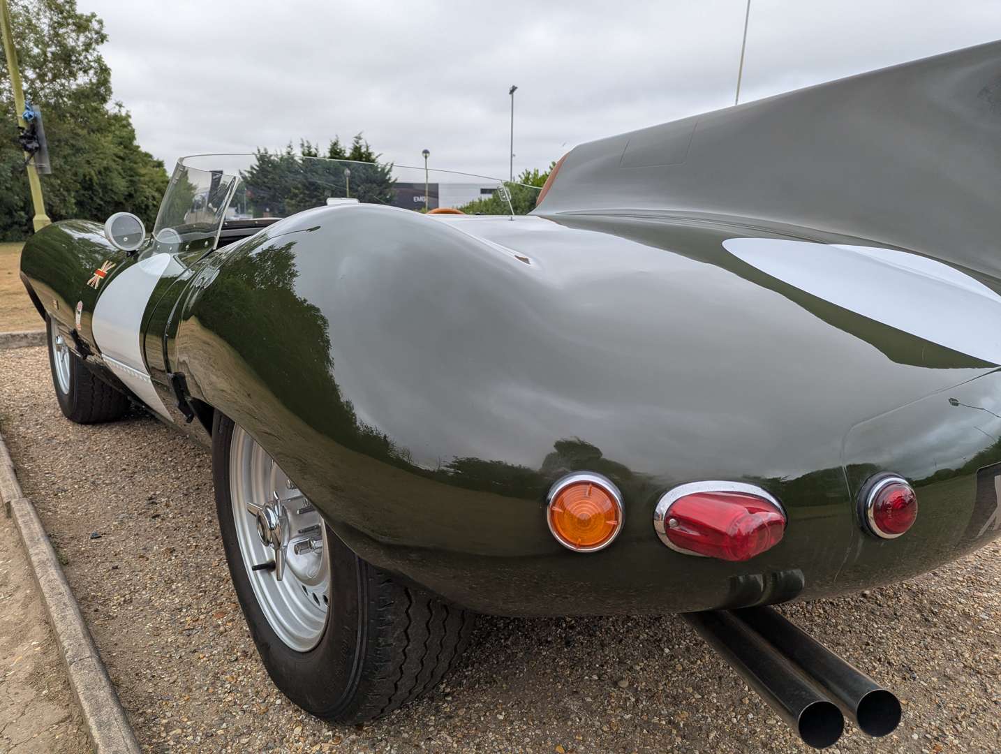 <p>1971 JAGUAR D-TYPE RECREATION</p>