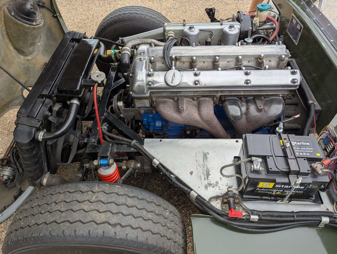 <p>1971 JAGUAR D-TYPE RECREATION</p>