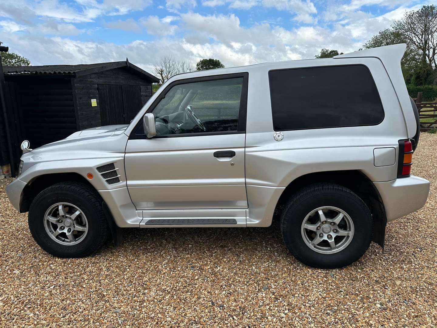 <p>1997 MITSUBISHI PAJERO EVOLUTION</p>