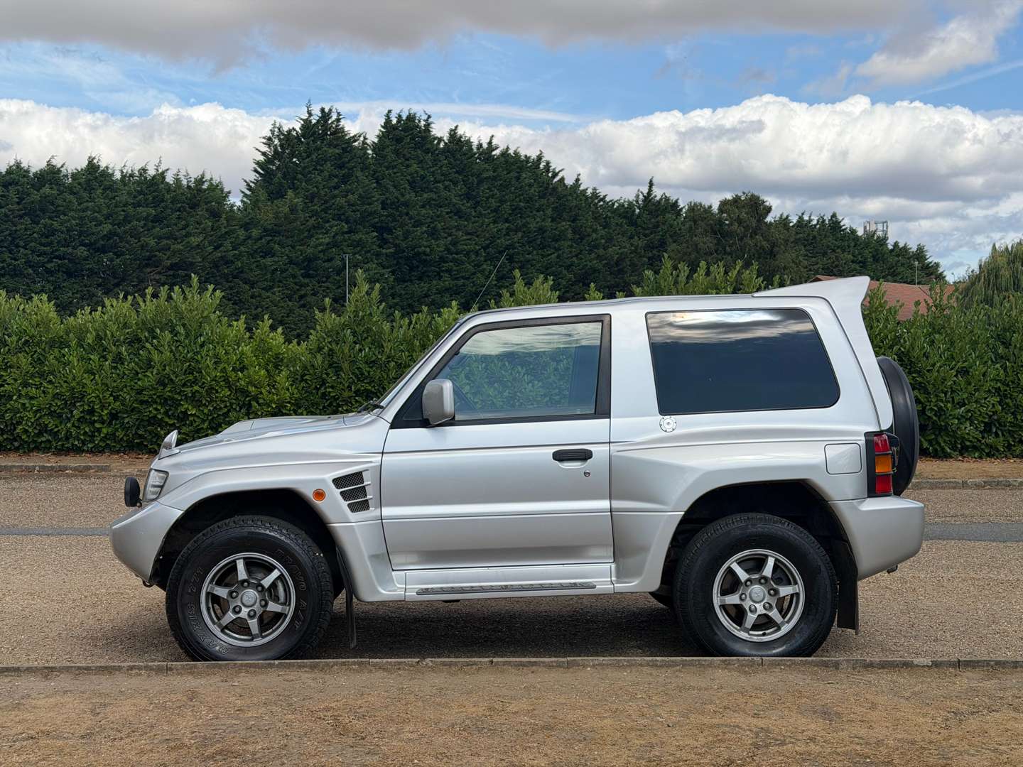 <p>1997 MITSUBISHI PAJERO EVOLUTION</p>