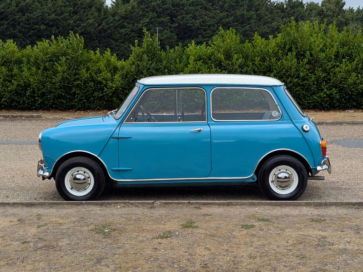 <p>1965 MORRIS MINI COOPER S</p>
